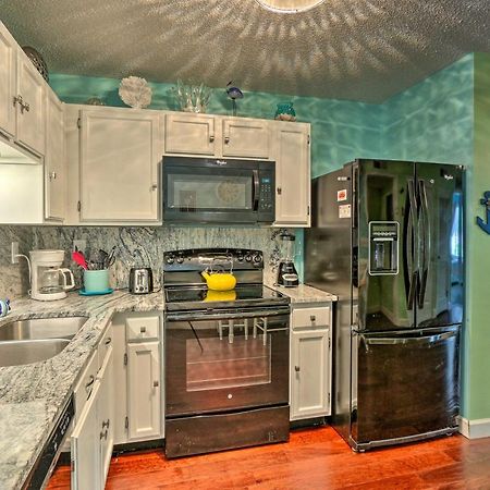 Colorful Hilton Head Condo With Beach And Pool Access! Hilton Head Island Exterior photo