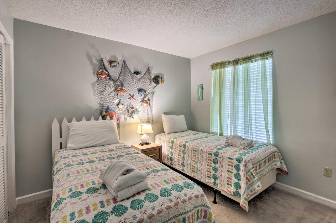 Colorful Hilton Head Condo With Beach And Pool Access! Hilton Head Island Exterior photo